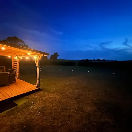 Holenderski Mazury 100 Metrow Do Szlaku Wielkich Jezior Holiday home Jora Wielka
